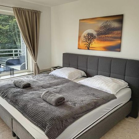 2 Zimmer Apartment Mit Balkon Wuppertal Extérieur photo
